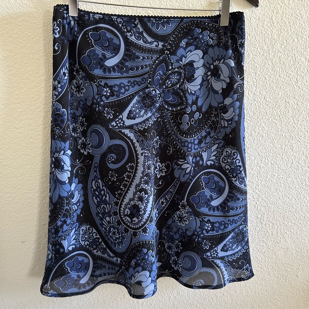 Vintage floral 70s midi skirt